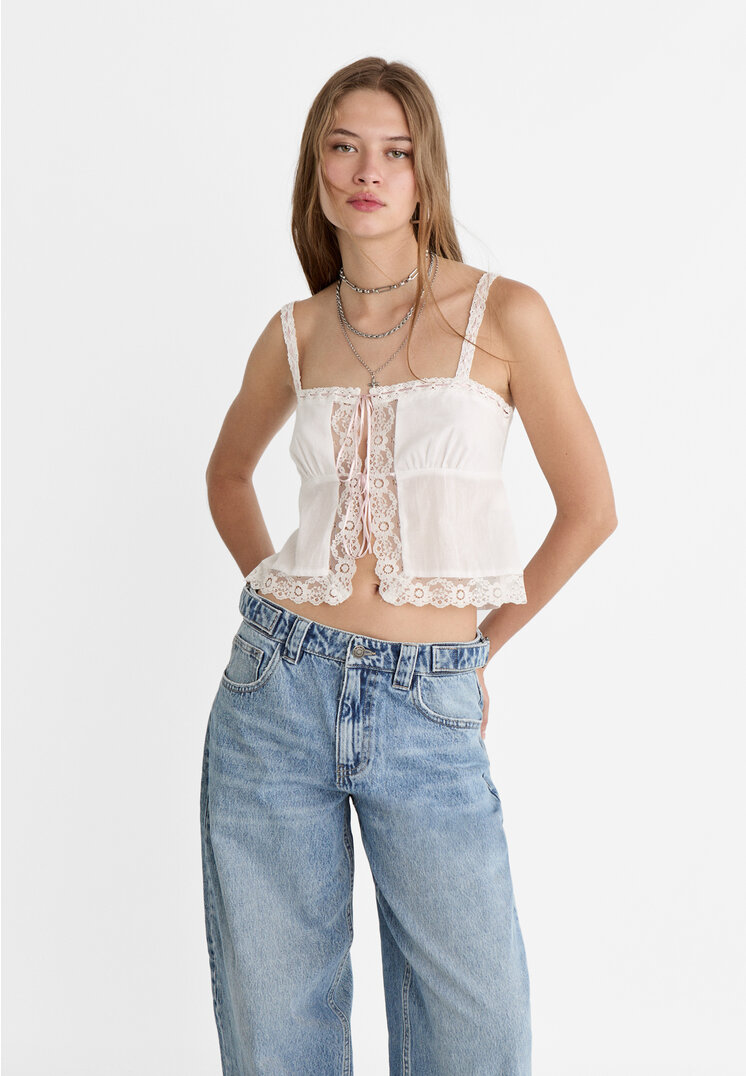 Stradivarius Top Cu Bretele, Dantelă Și Fundiță Din Satin Alb Xl