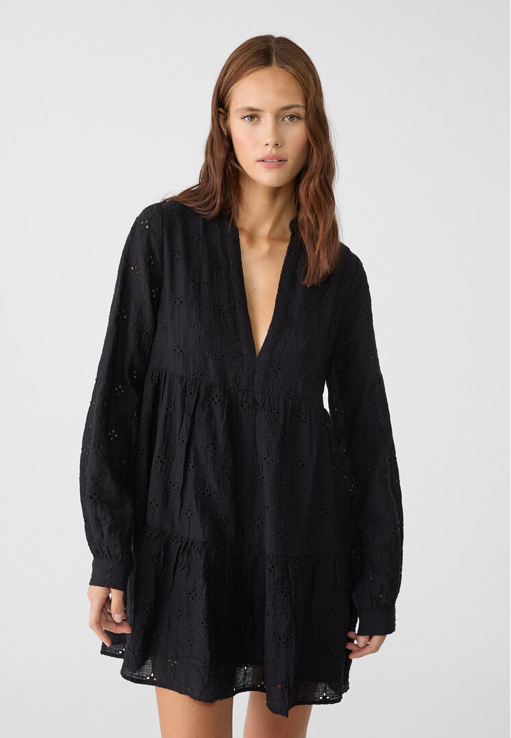 Stradivarius Rochie Scurtă Vaporoasă Cu Broderii Negru Xl