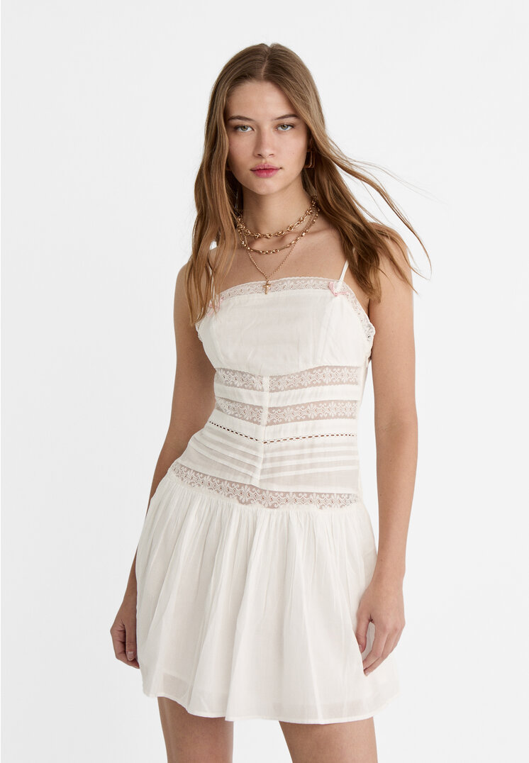 Stradivarius Rochie Scurtă Din Dantelă Cu Bretele Alb S