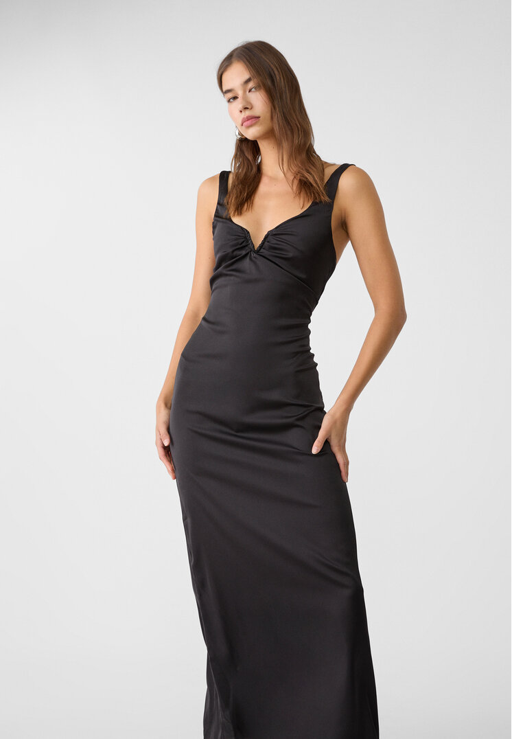 Stradivarius Rochie Midi Satinată Cu Decolteu În V Negru L