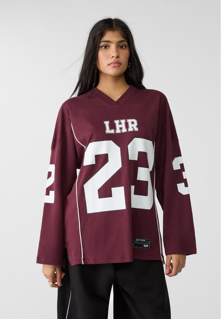 Stradivarius Bluză Sport Oversize Cu Guler În V Și Număr Grena Xs
