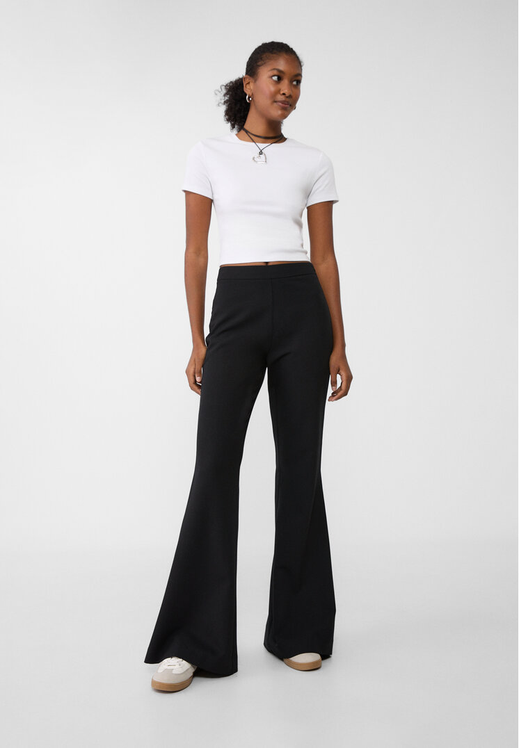 Stradivarius Pantaloni Eleganți Evazați Negru 38