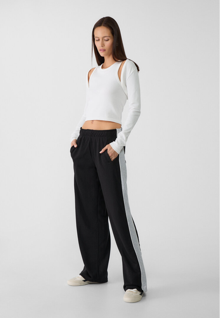 Stradivarius Pantalon Flaușați Cu Dungă Laterală Negru S
