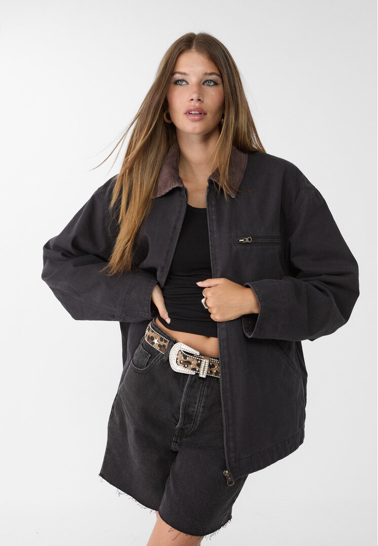 Stradivarius Jacke mit Taschen und kombiniertem Kragen Schwarz M