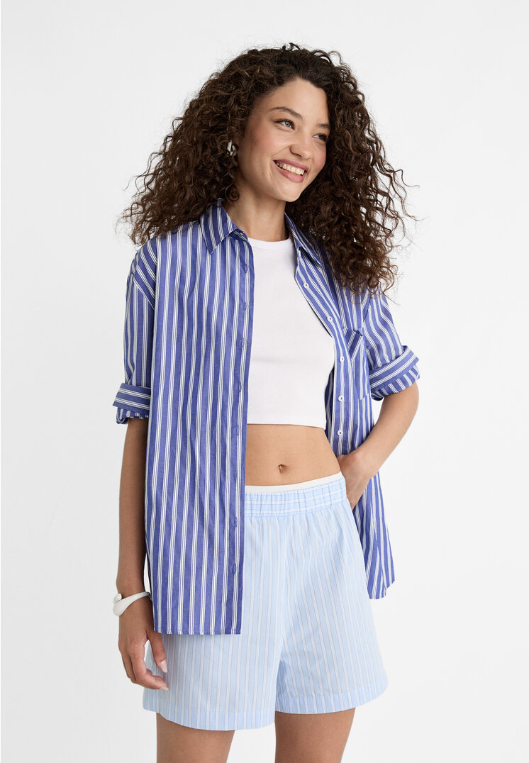 Stradivarius Pantaloni Scurți Cu Betelie Elastică În Contrast Și Dungi Azuriu Xs