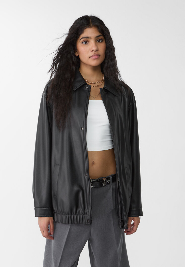 Stradivarius Geacă Oversize Din Imitație De Piele Negru M
