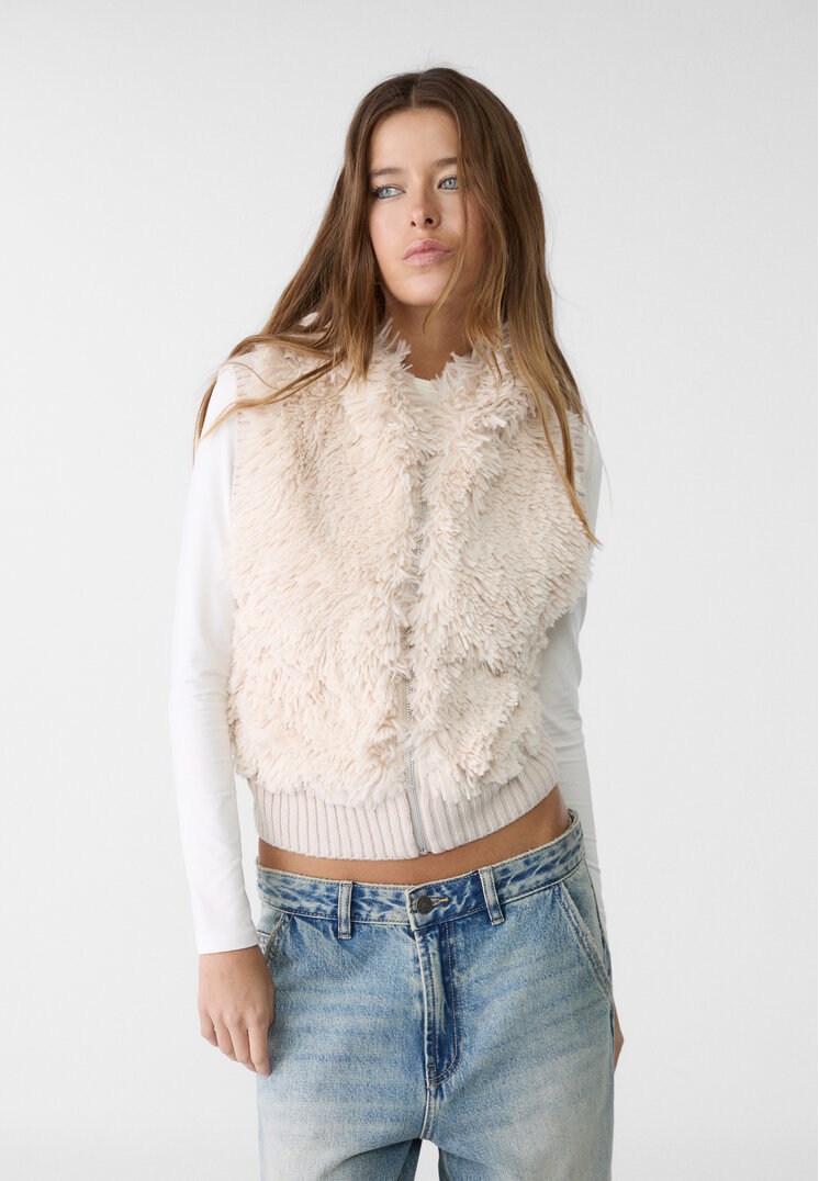 Stradivarius Vestă Din Tricot Combinat Cu Imitație De Blană Bej M