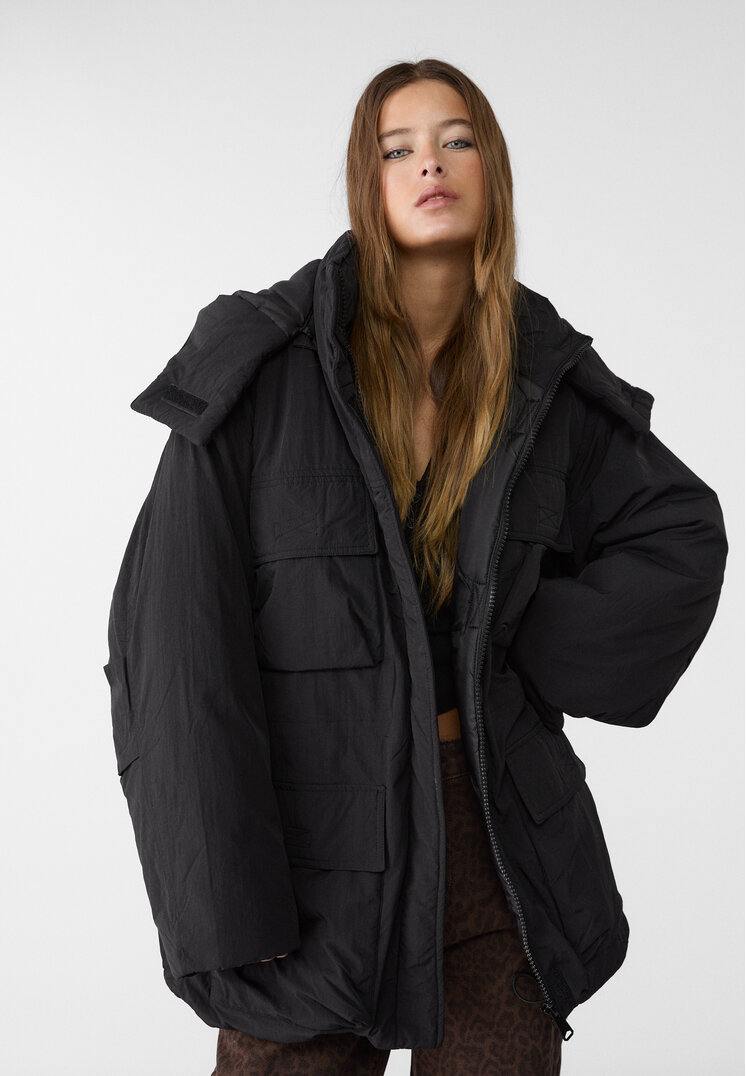Stradivarius Parka Oversize Matlasată Cu Buzunare Negru S