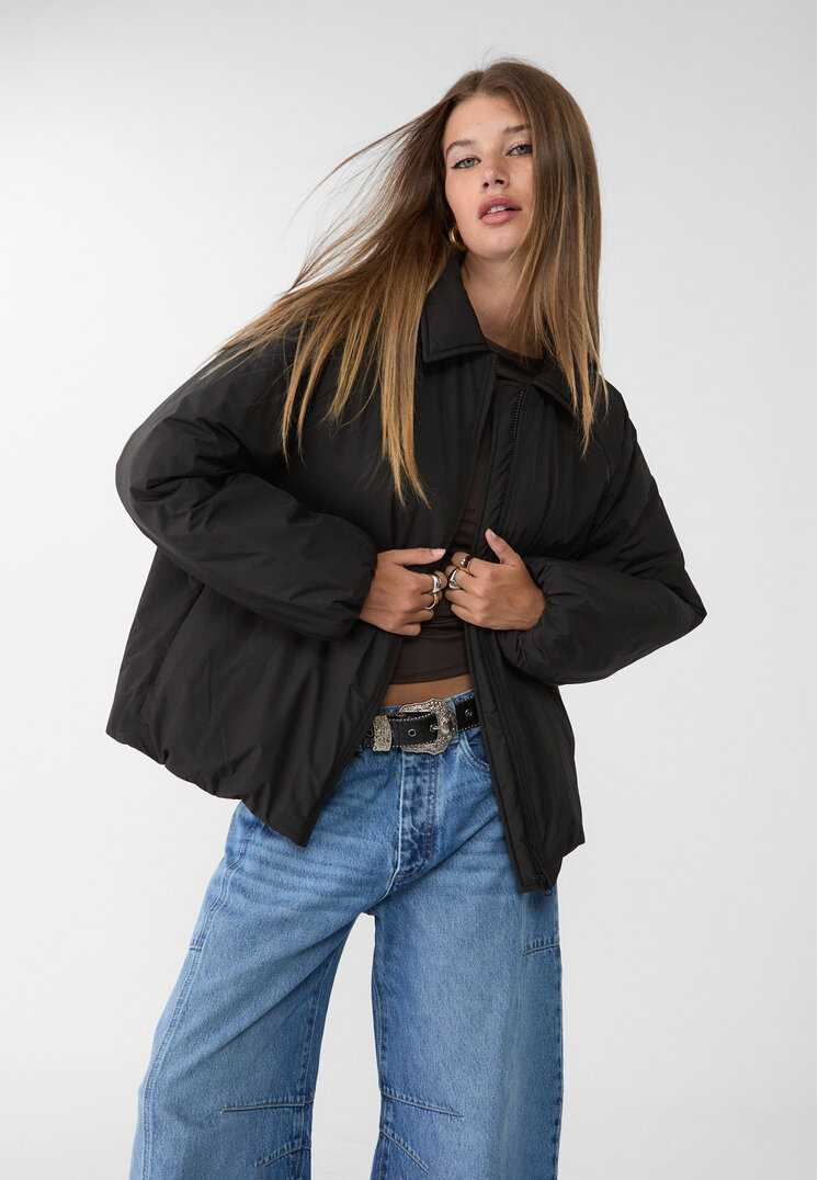 Stradivarius Geacă Matlasată Regular Fit Negru L
