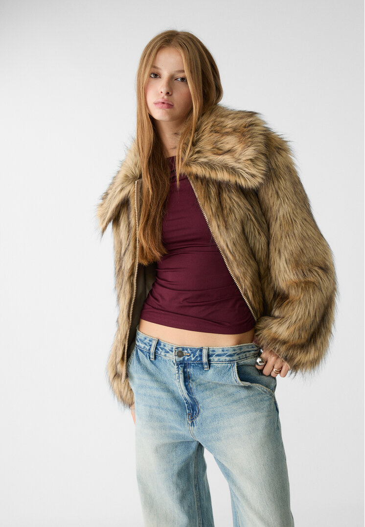 

Stradivarius Jacke aus Kunstfell Steingrau XL