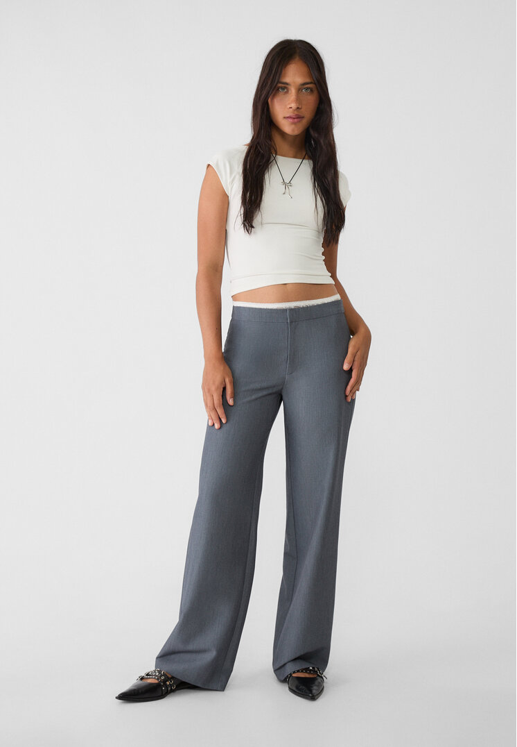 Stradivarius Pantaloni Eleganți Straight Fit Cu Betelie Dantelă Gri Închis 34