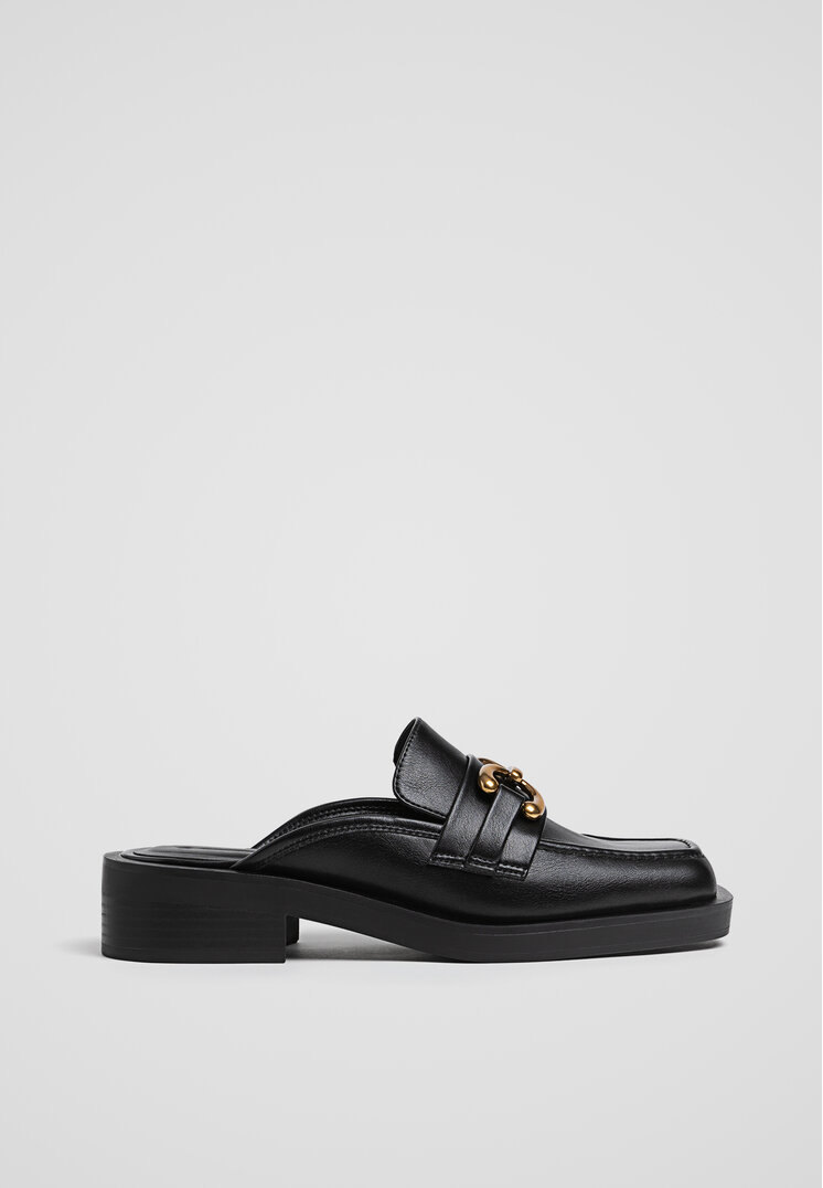 Stradivarius Mocasini Decupați La Spate Cu Talpă Joasă Negru 39