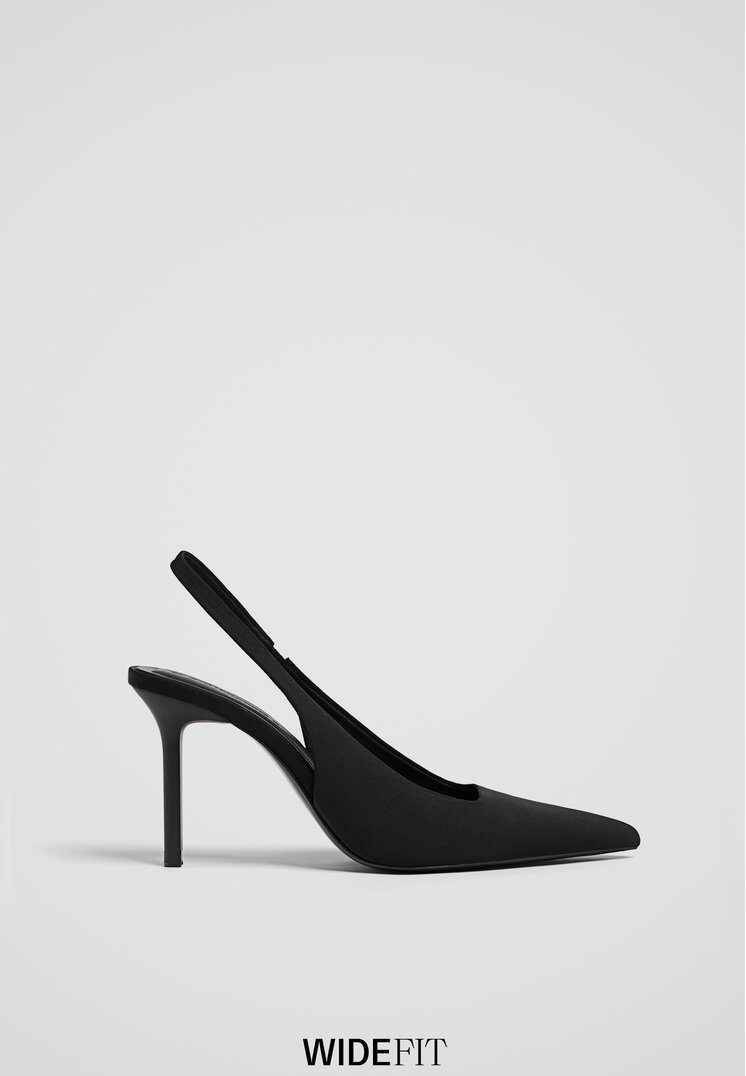 Stradivarius Wide Fit. Pantofi Decupați La Spate Cu Toc Negru 36