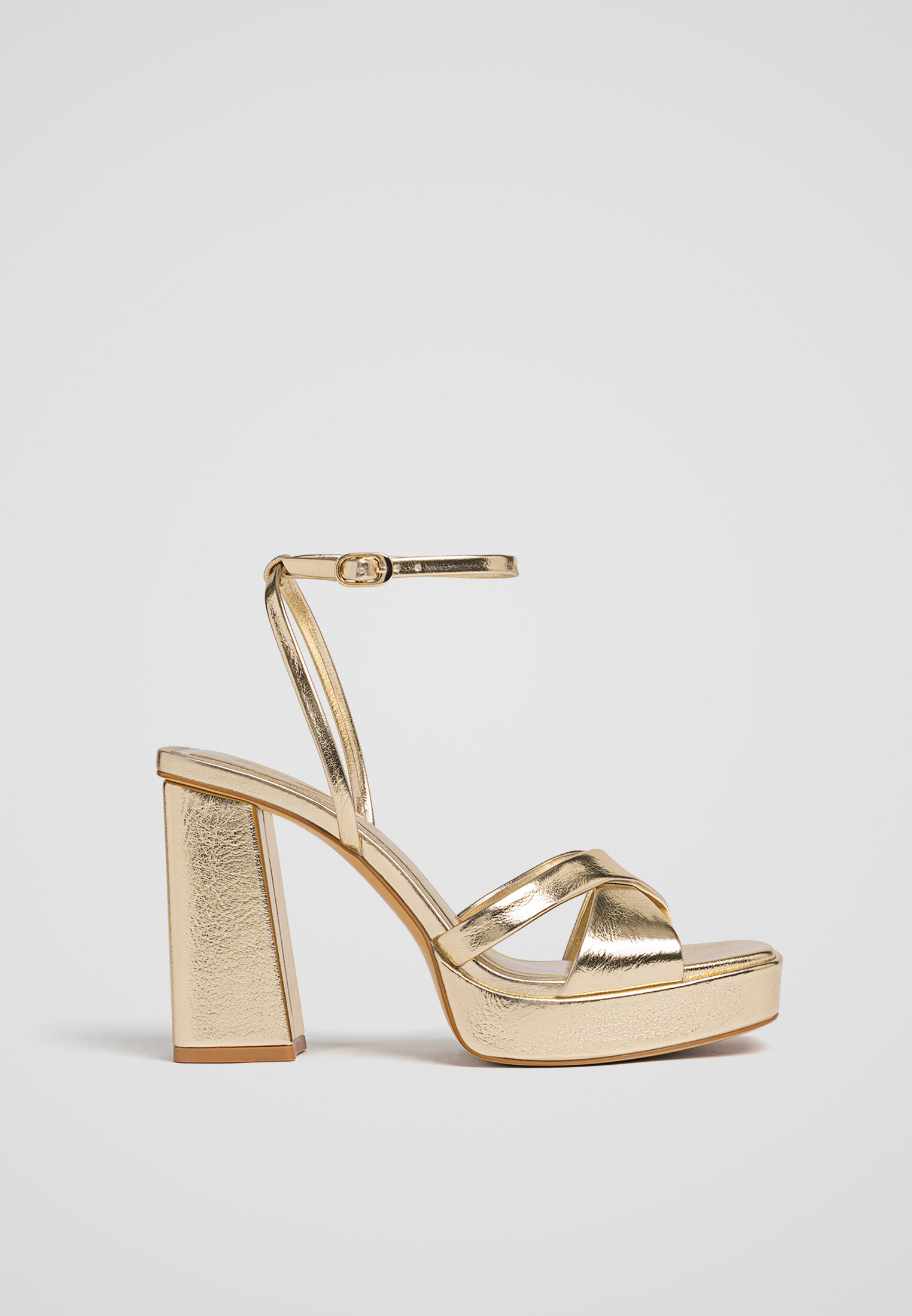 Sandalias tacon plataforma Stradivarius Espana
