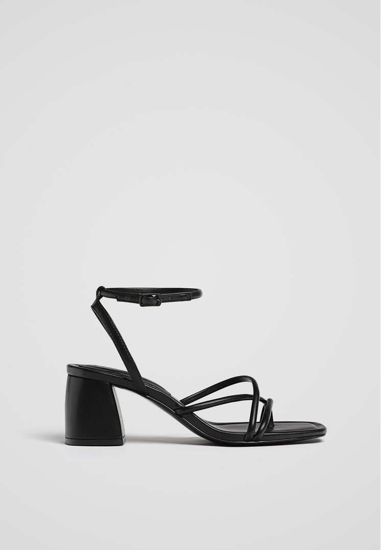 Stradivarius Sandale Barete Multiple Negru 38