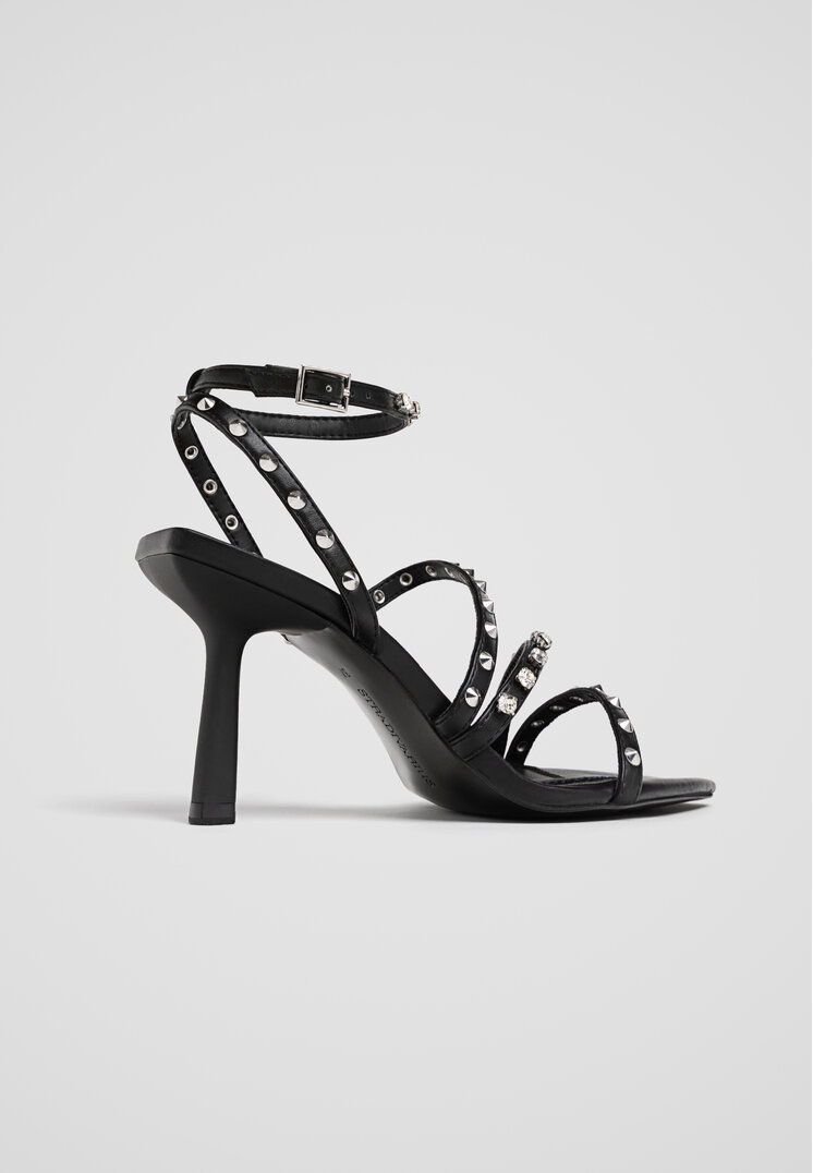 Stradivarius Sandali con tacco e decorazioni  NERO  41