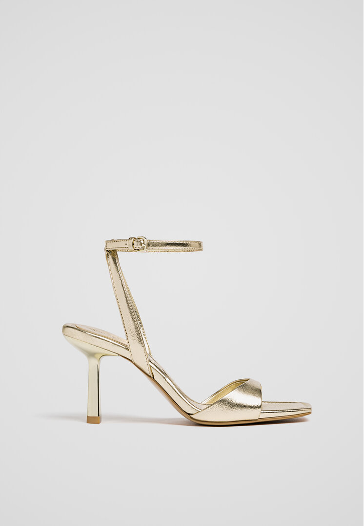 

Stradivarius Sandalen mit Stilettoabsatz GOLD 41