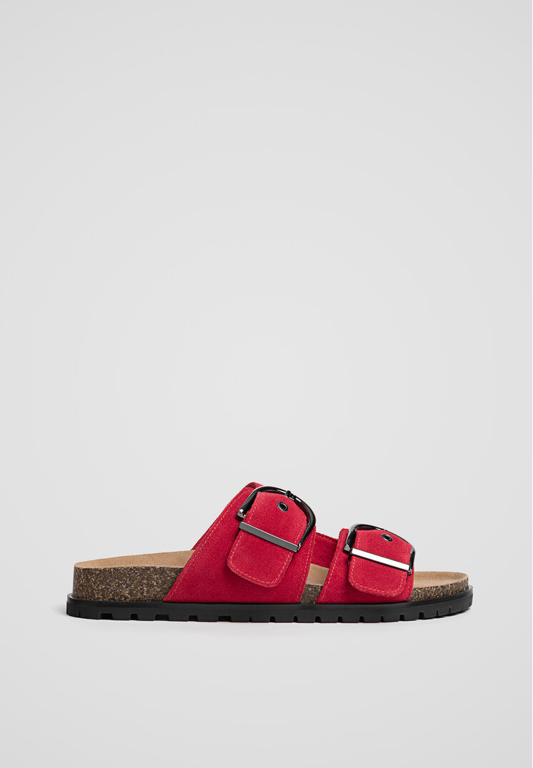 

Stradivarius Flache Sandalen aus Leder mit Schnalle ROT 39