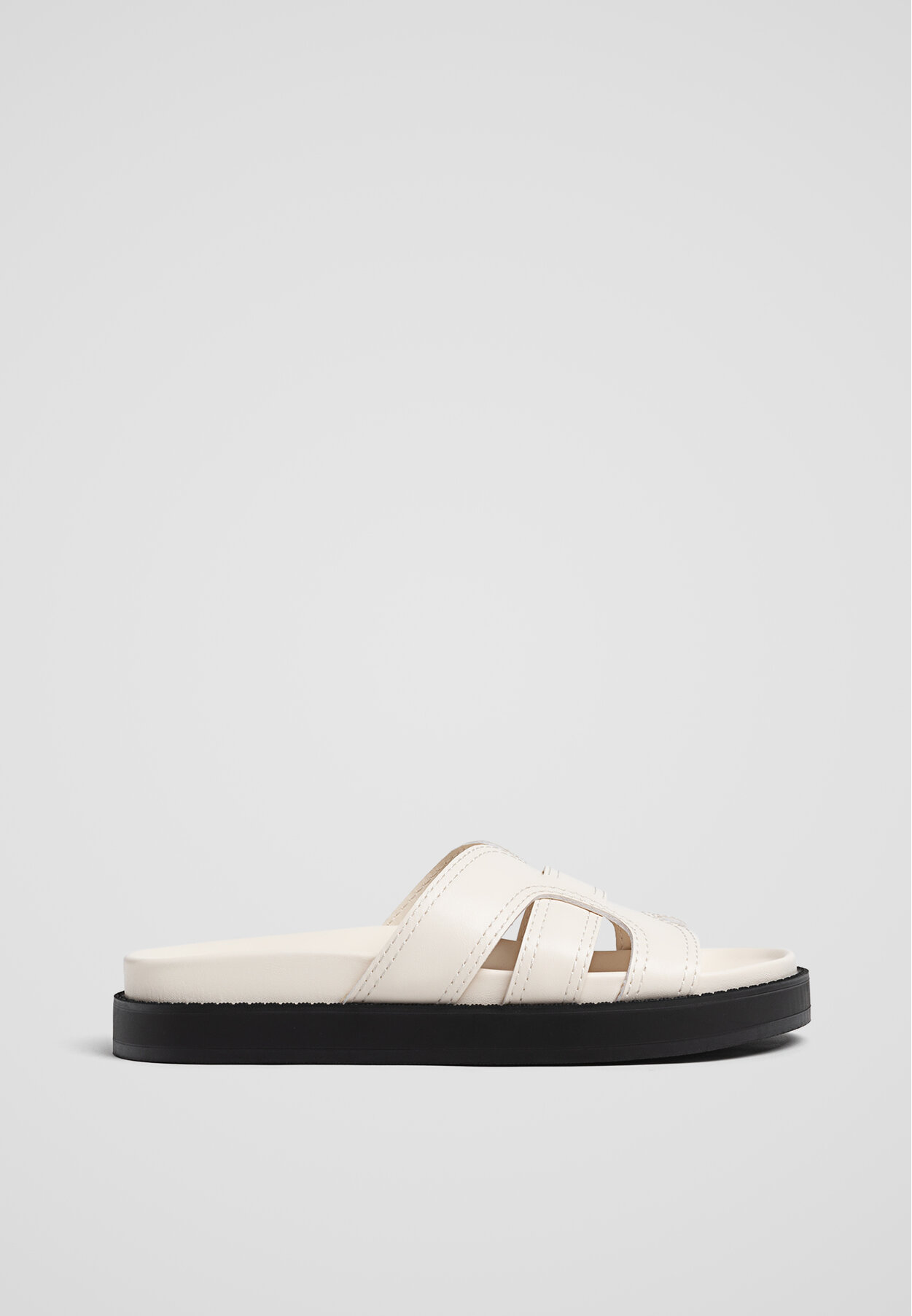 stradivarius sandals 2025