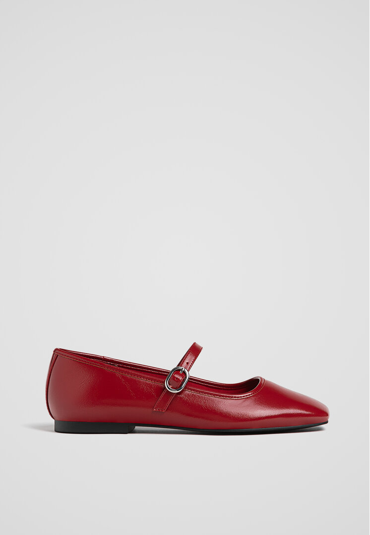 

Stradivarius Ballerinas mit Riemchen und Schnalle ROT 35
