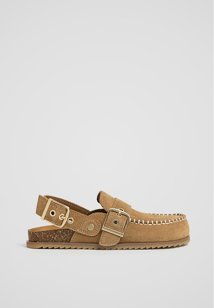 

Stradivarius Lederpantoffeln mit Schnalle BEIGE 40