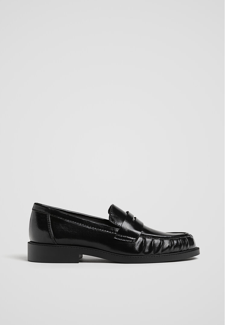 Stradivarius Mocasini Cu Detaliu Fronseu Negru 40