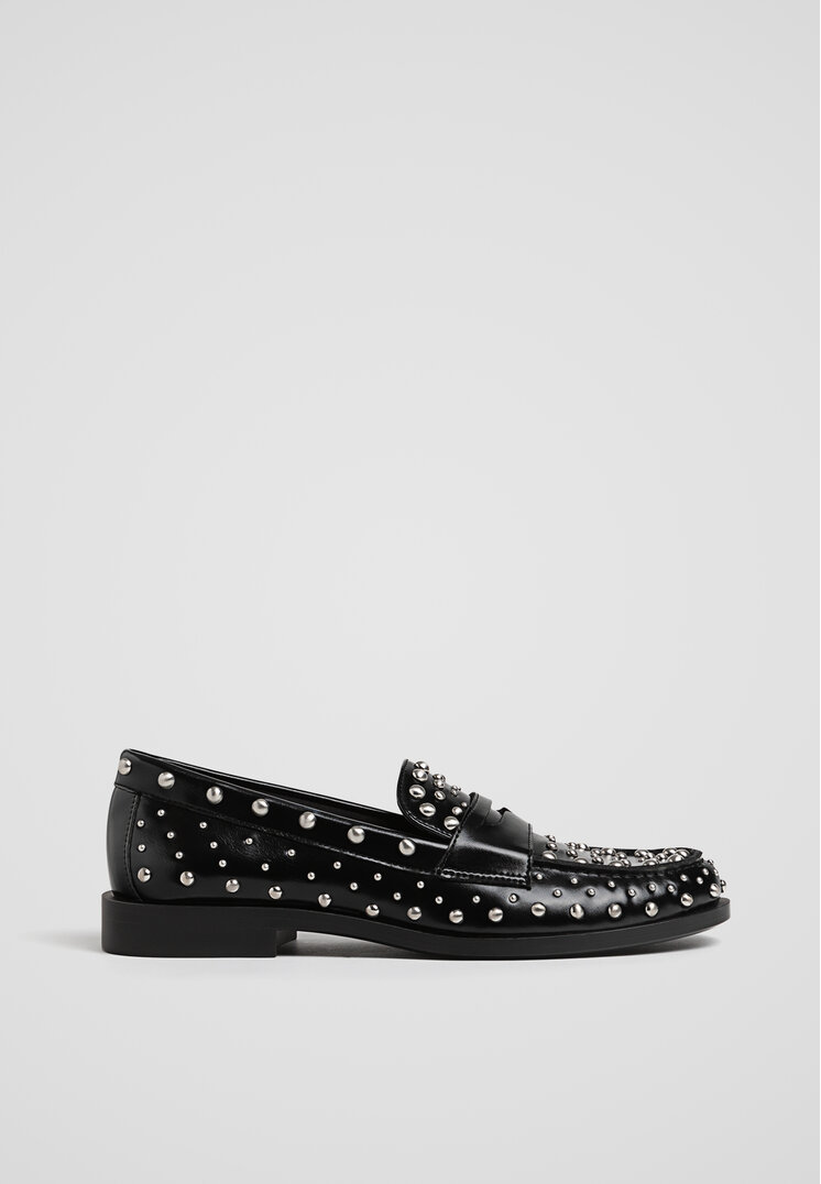 Stradivarius Mocasini Fără Toc Cu Ținte Negru 38