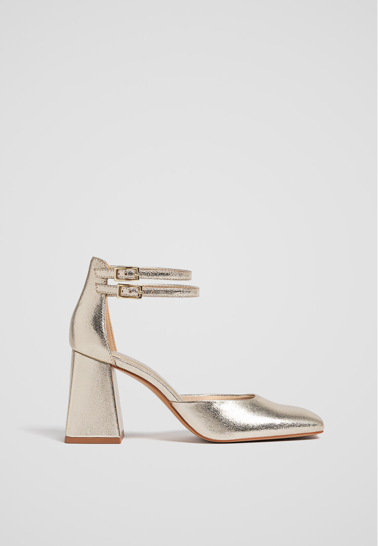 Stradivarius Pantofi Tip Balerini Cu Toc Auriu 37