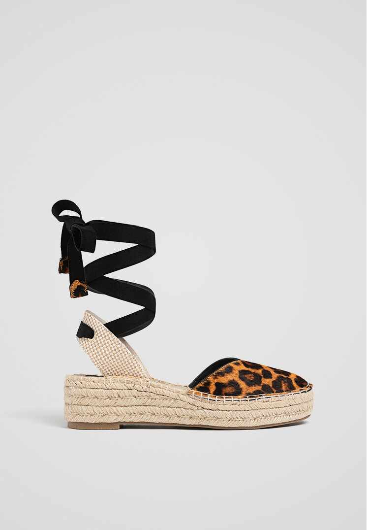 Stradivarius Espadrile Cu Imprimeu Leopard Legate Pe Picior Combinat 39