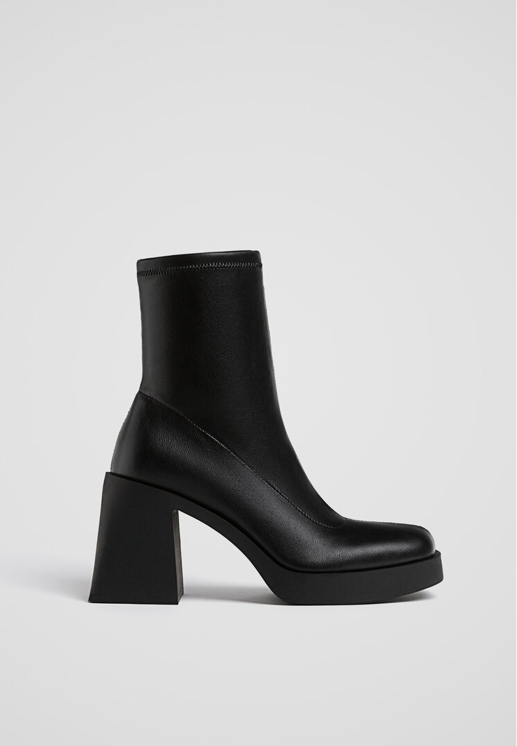 Stradivarius Botine Cu Toc Și Platformă Negru 35