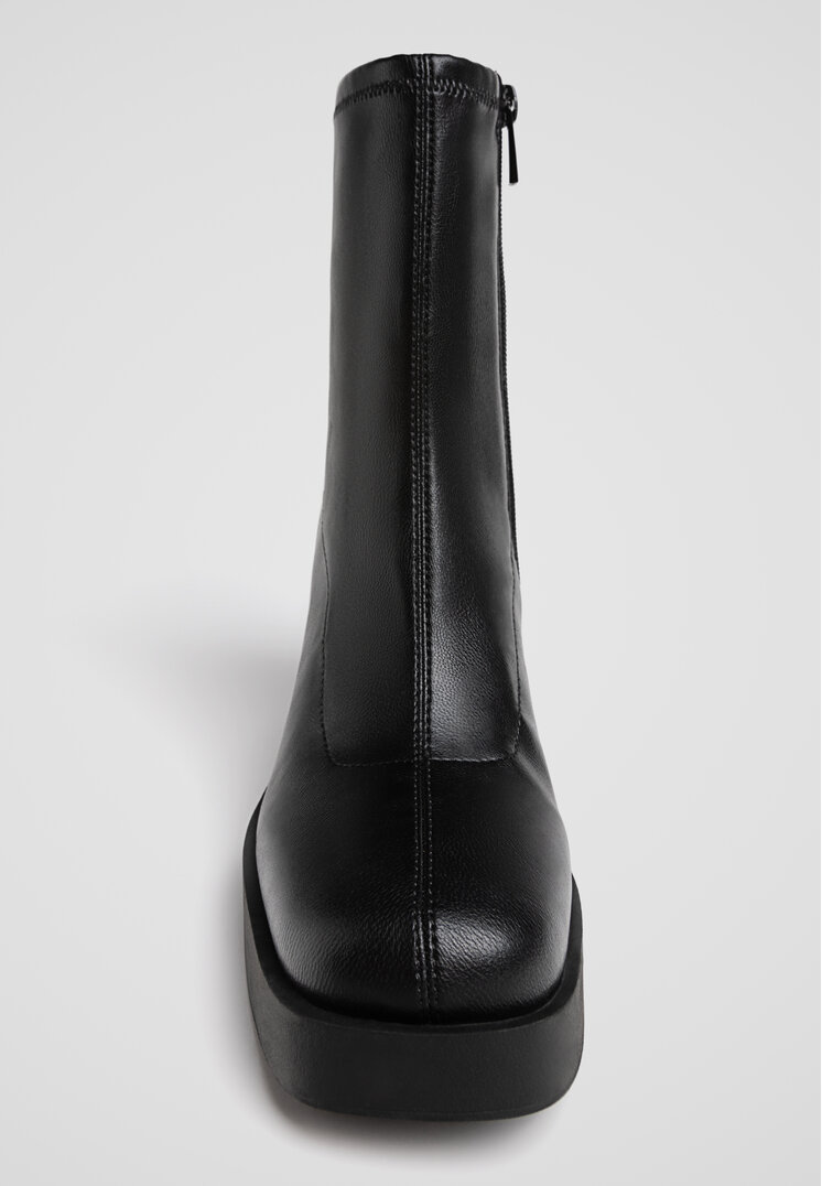 Stradivarius Platform heel ankle boots  BLACK  8