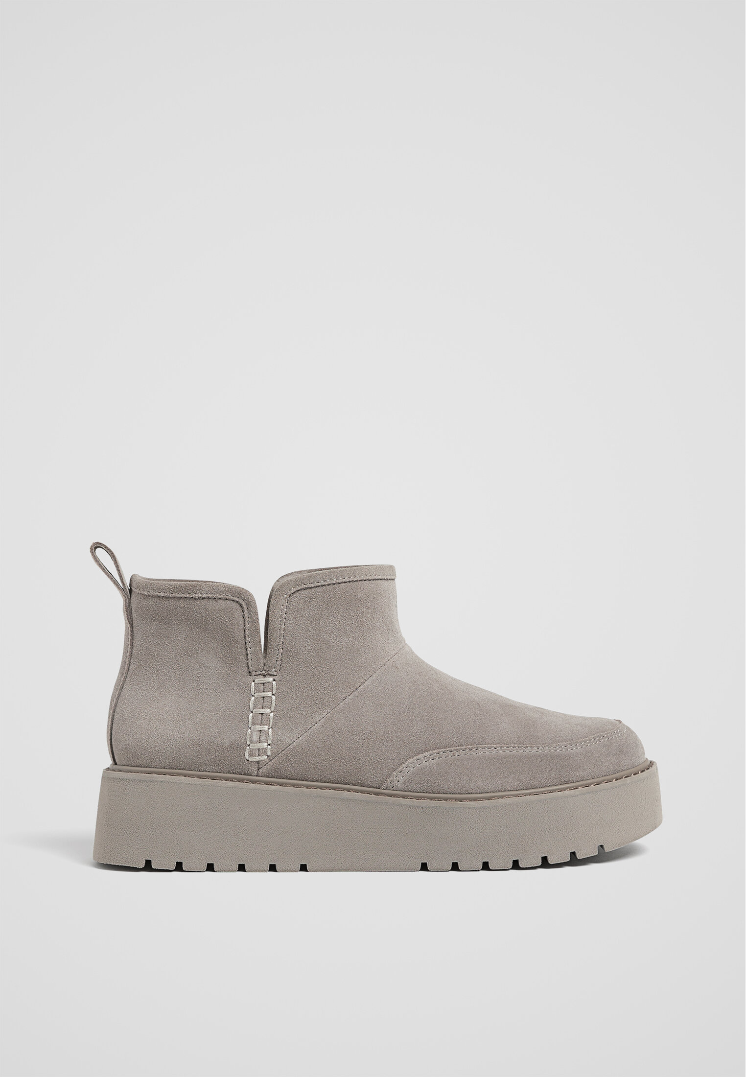 Bottines en fausse fourrure et cuir null femme Stradivarius Luxembourg