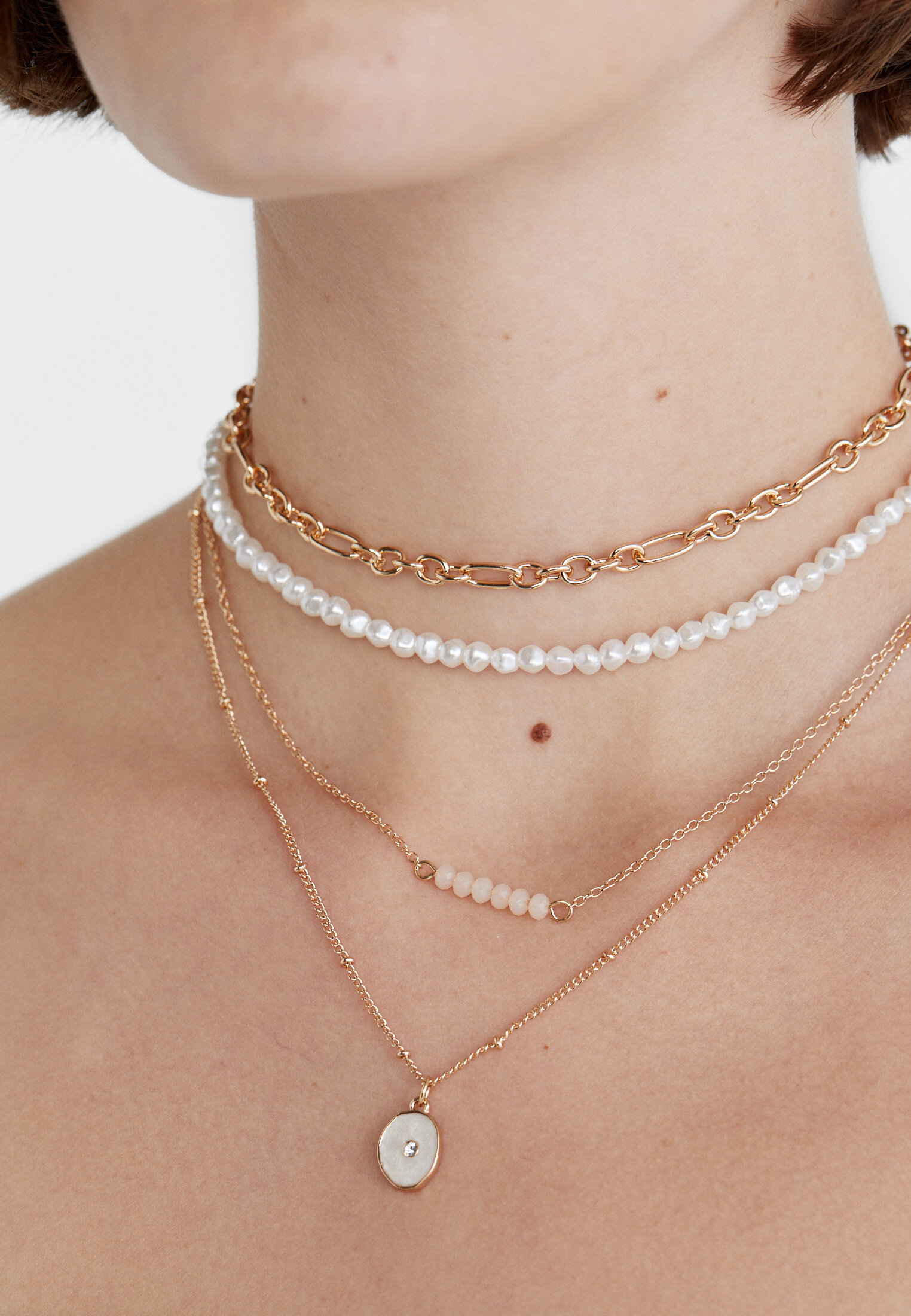 Synthetic pearl sale necklace