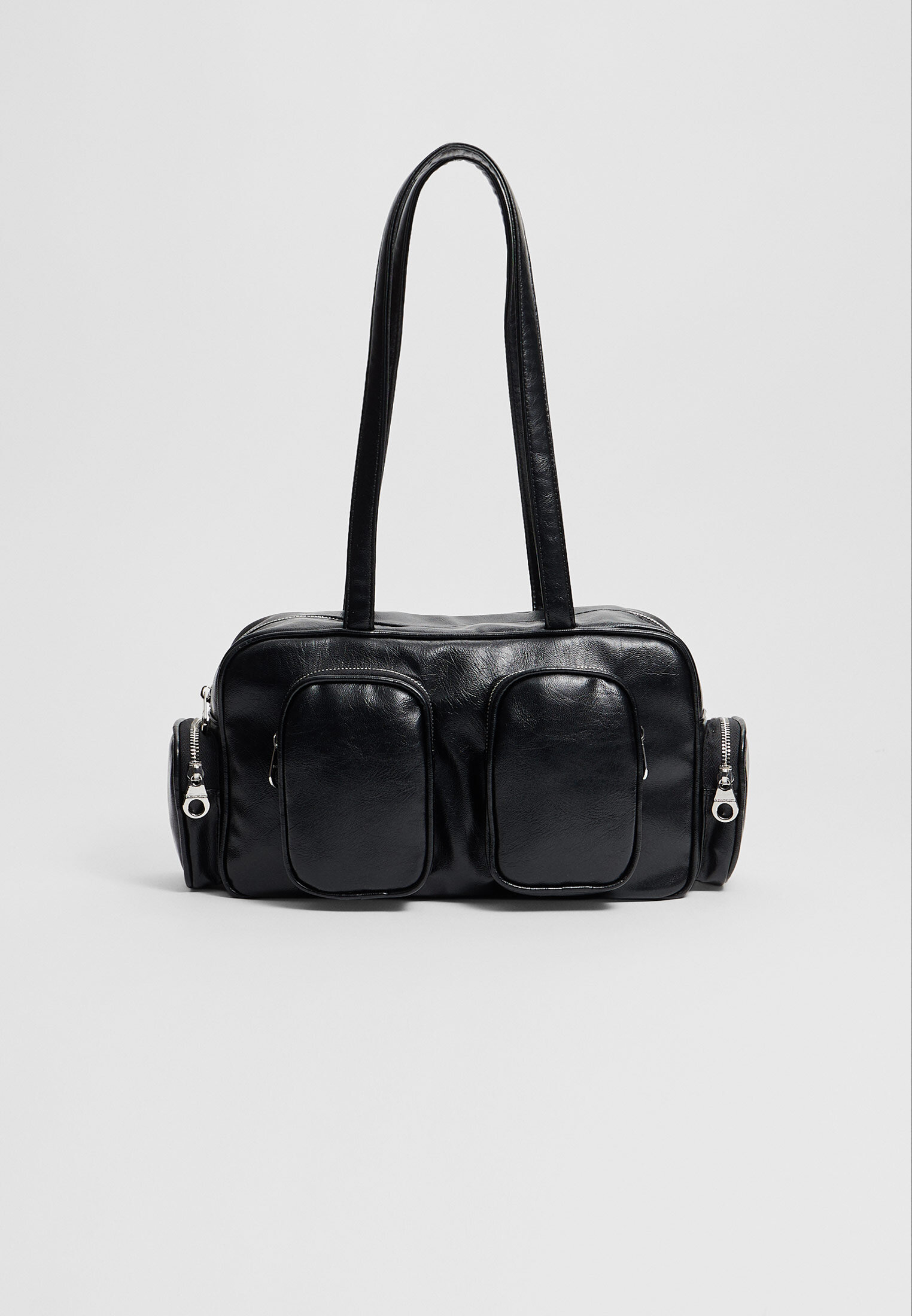 Shoulder bag with pockets