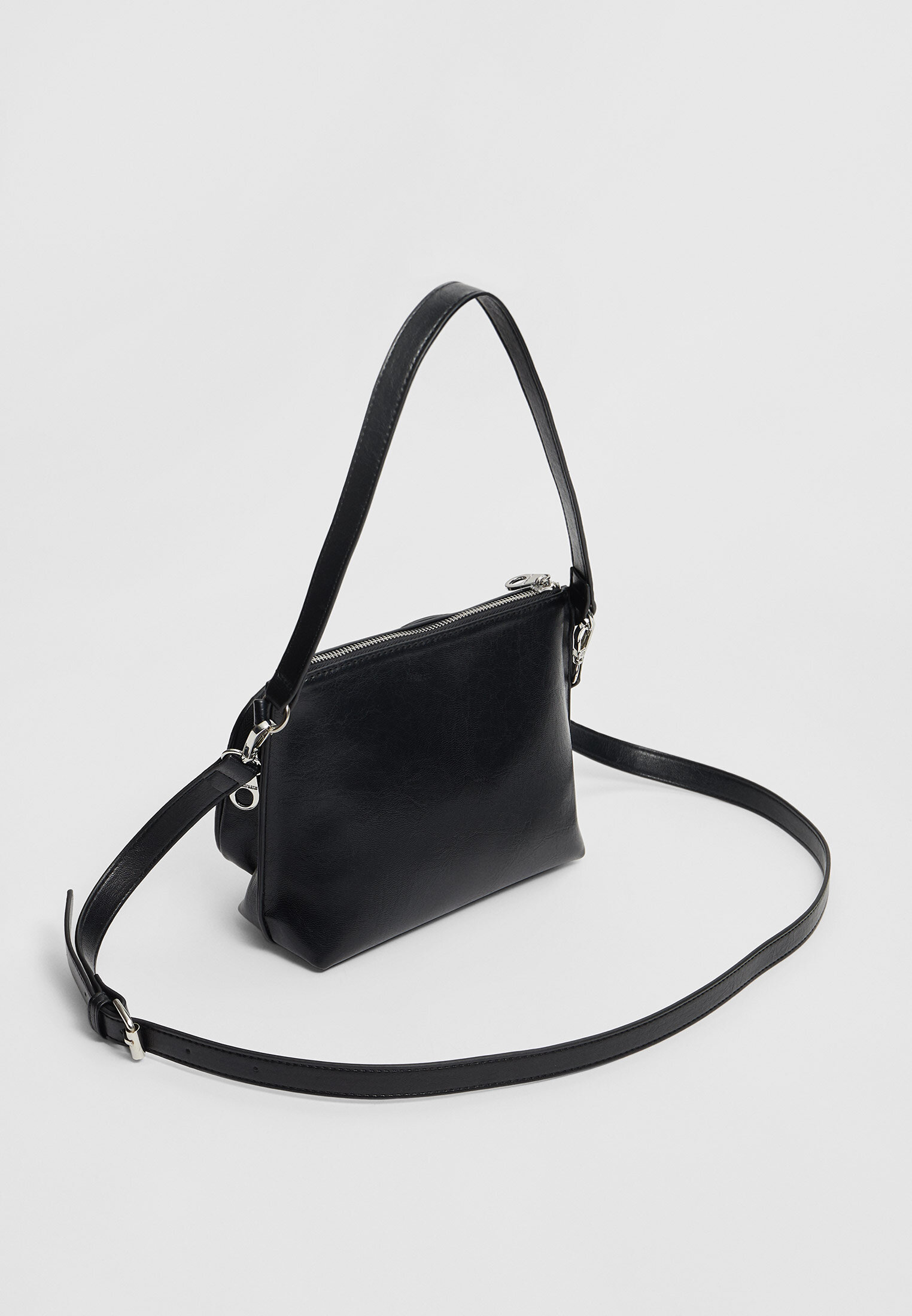 Sling sale bag stradivarius