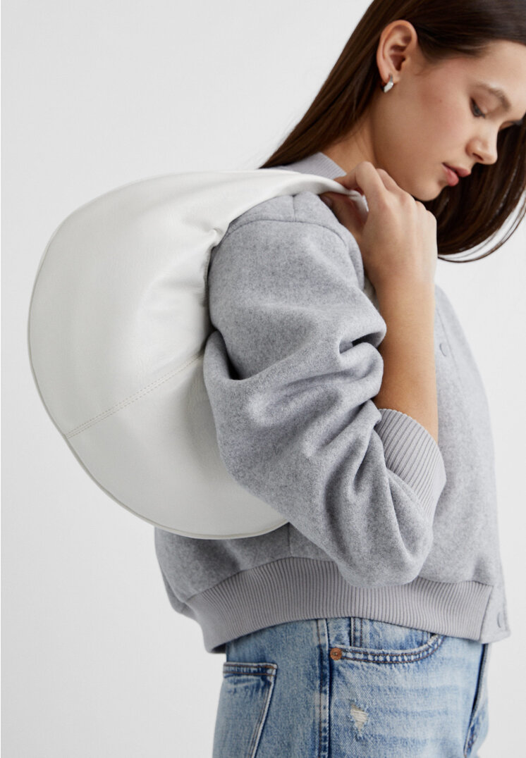 Oval shoulder bag