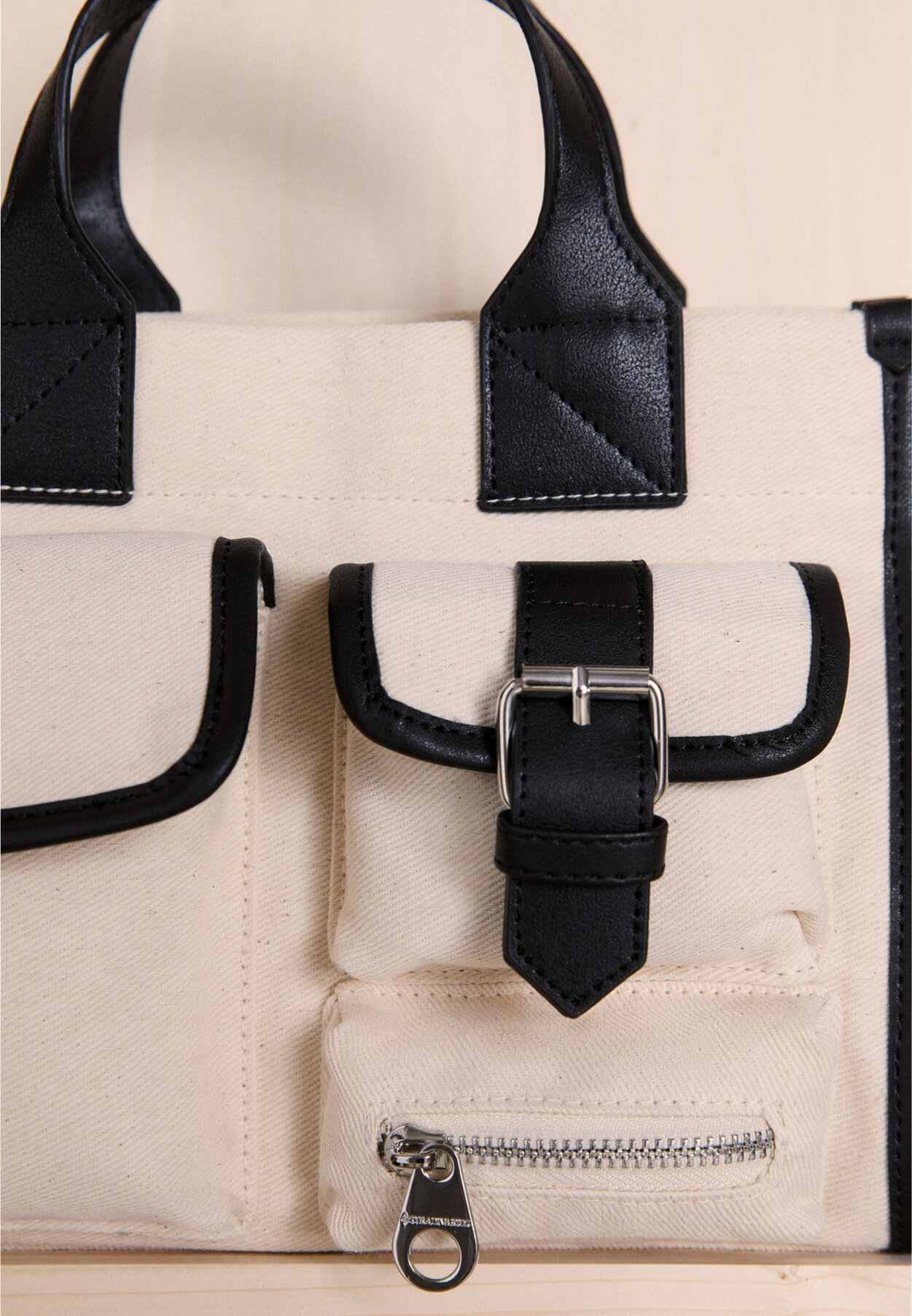 Stradivarius outlet mochilas mujer