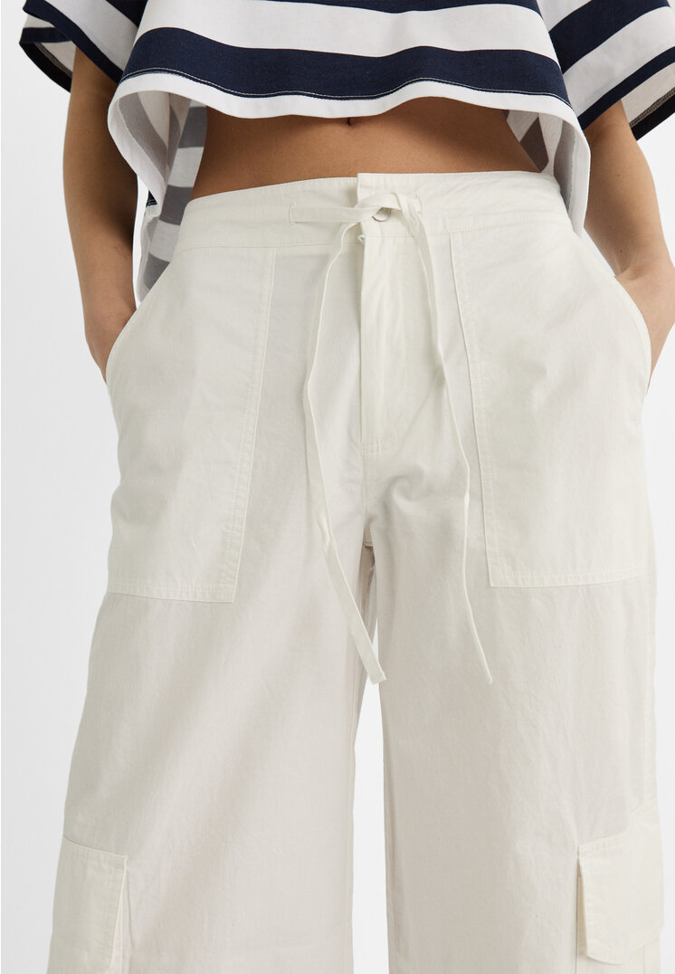 Stradivarius Pantaloni wide leg cargo multitasche Ecru 42