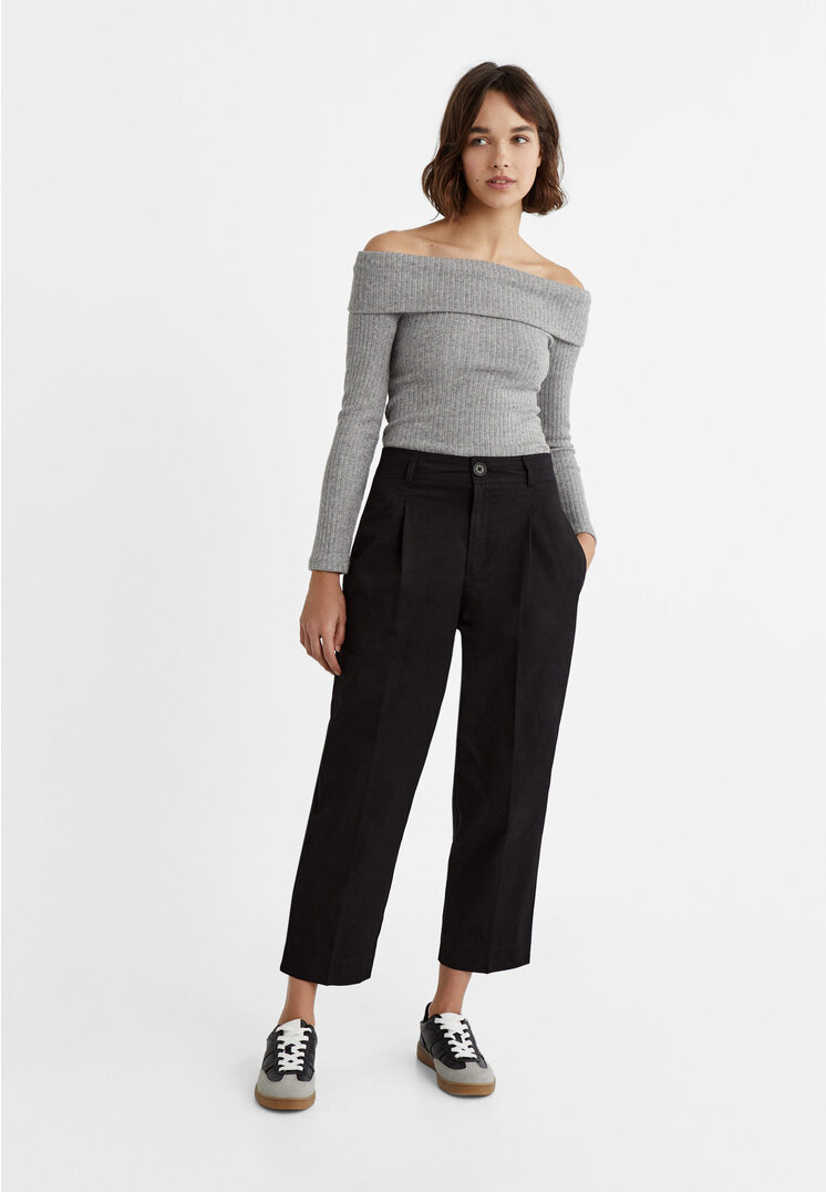 

Stradivarius Karottenhose mit Bundfalten Schwarz 32