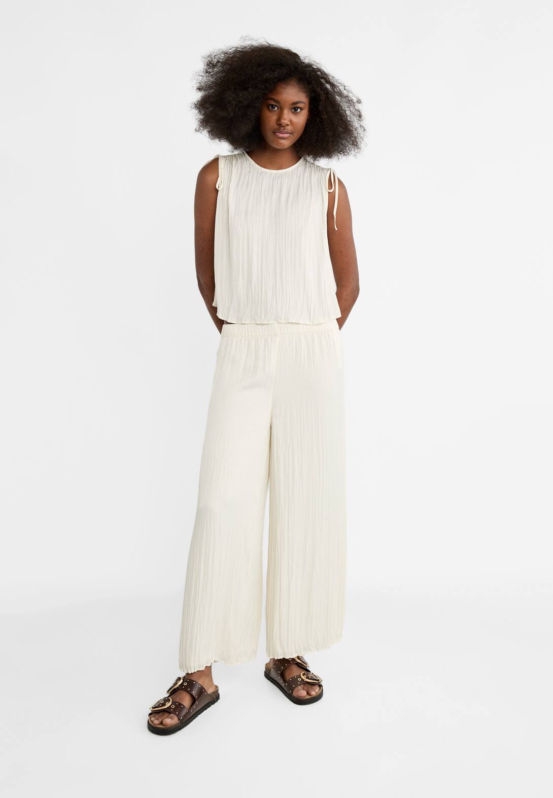 Flowing textured satin culottes