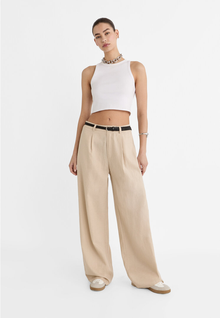 

Stradivarius Leinenhose mit Gürtel Beige 42
