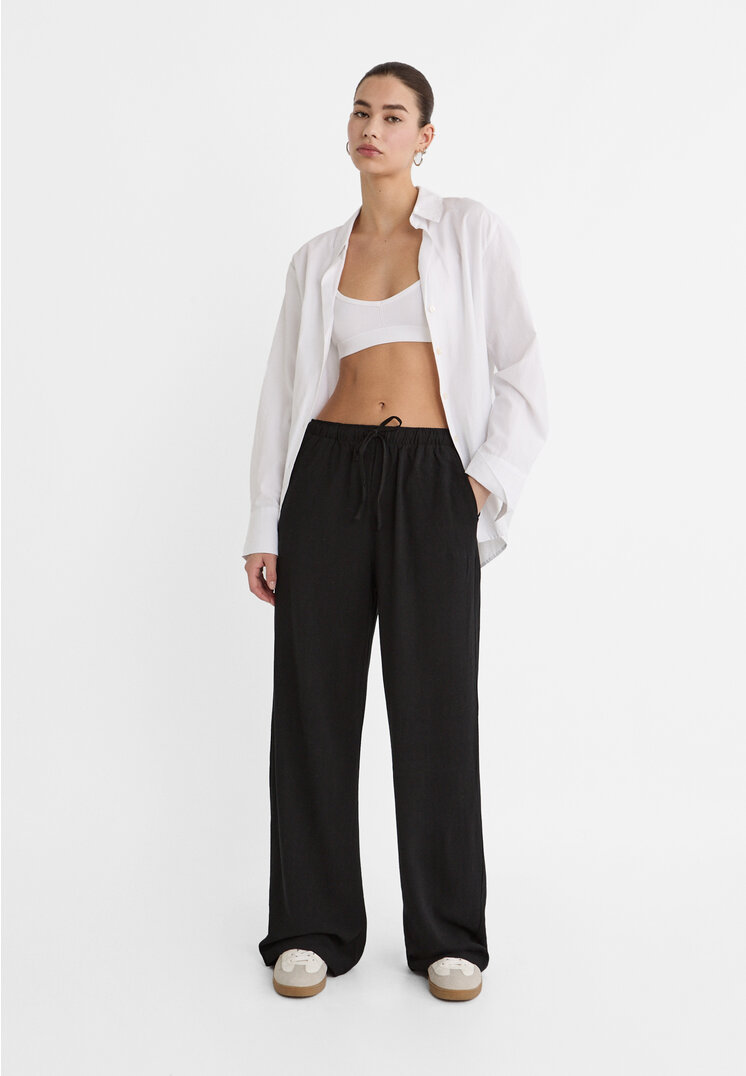 

Stradivarius Lange, fließende Hose Stil mit Leinenanteil Schwarz L