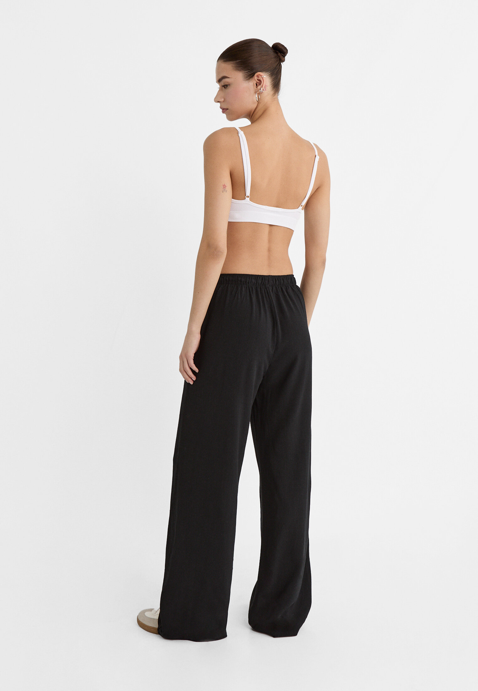 Pantalon fluide avec lin Mode femme Stradivarius France