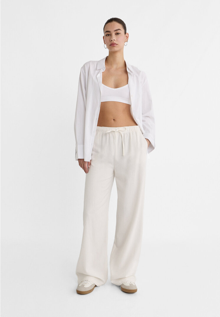 

Stradivarius Lange, fließende Hose Stil mit Leinenanteil Ecru XS