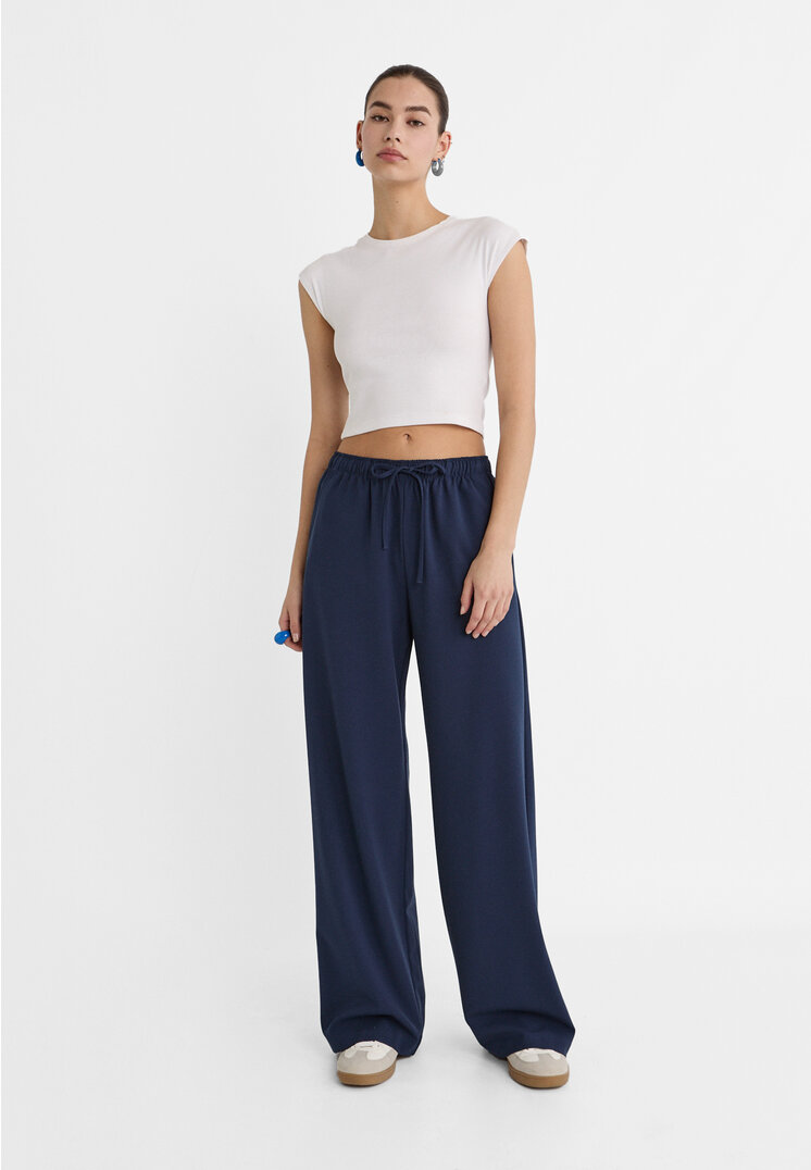 

Stradivarius Lange, fließende Stoffhose Marineblau XS