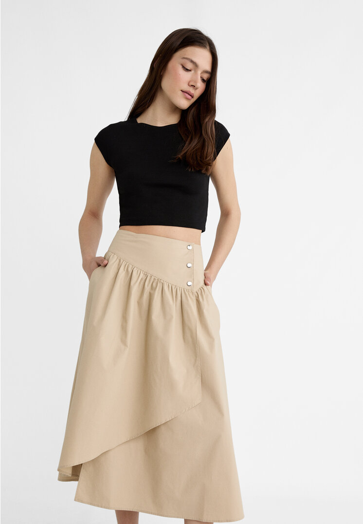 Stradivarius Midirock Cape Knöpfe Beige S