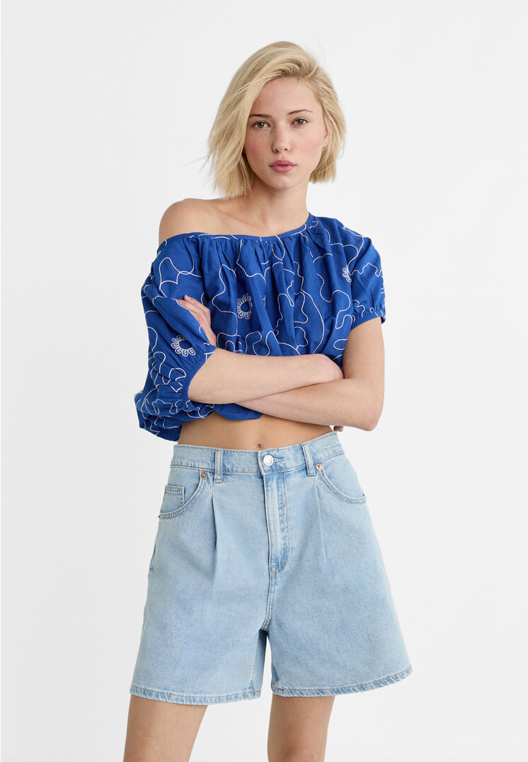 

Stradivarius Jortsy o kroju baggy z zakładkami Niebieski denim 34