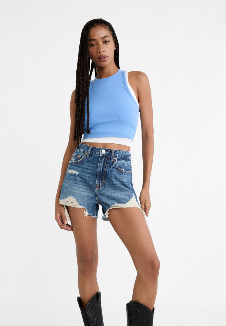 

Stradivarius D75 Shorts aus Denim mit Rissen Medium light blue Denim 34