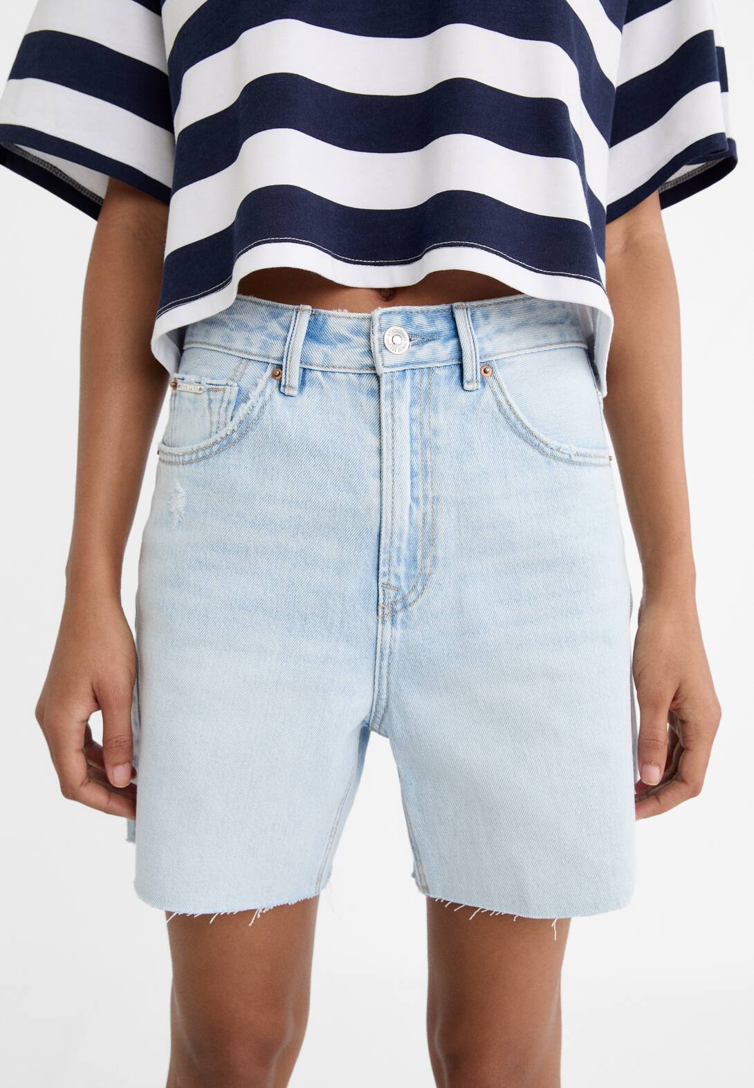 D93 Short denim longline