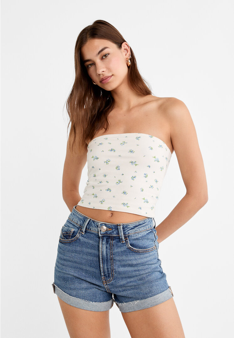

Stradivarius D85 Shorts im Mom-Fit und Slim-Fit Medium light blue Denim 32